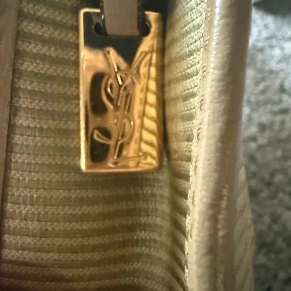 💎AUTHENTIC💎Vintage Yves Saint Laurent clutch bag/wristlet - Picture 8 of 15